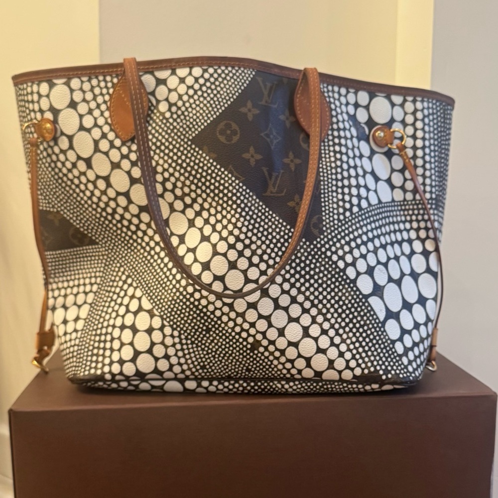 Louis Vuitton Monogram Waves Neverfull MM tote bag limited edition.